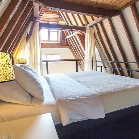 Bed & Breakfast Green Apple Holiday - Nieuwmarkt Area Amsterdam